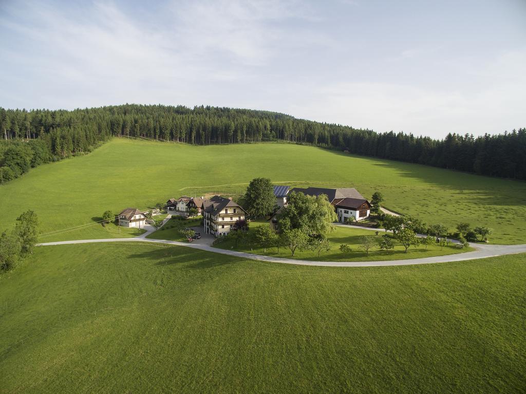 Bauernhof Hoenigshof Fischbach Exterior photo